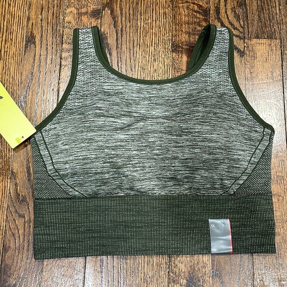 Other - NWT! Olive heather seamless sports bra!